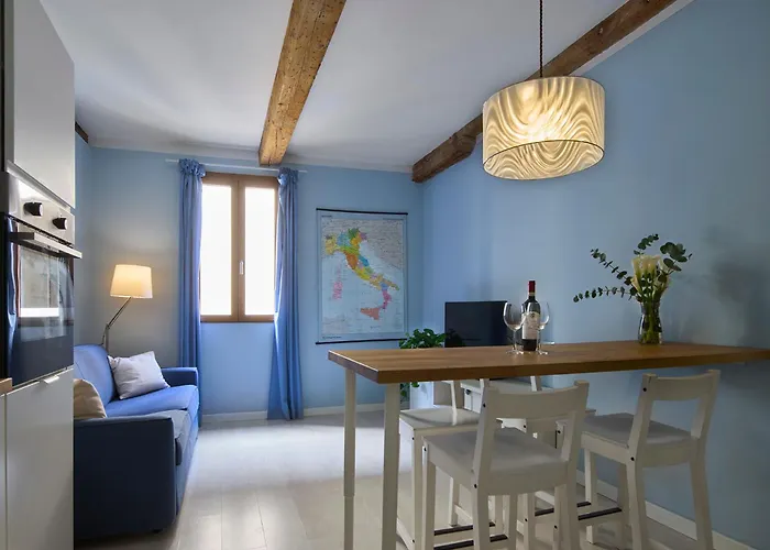 Panicale Blue Historic 1br Near Medici Chapels & Mercato